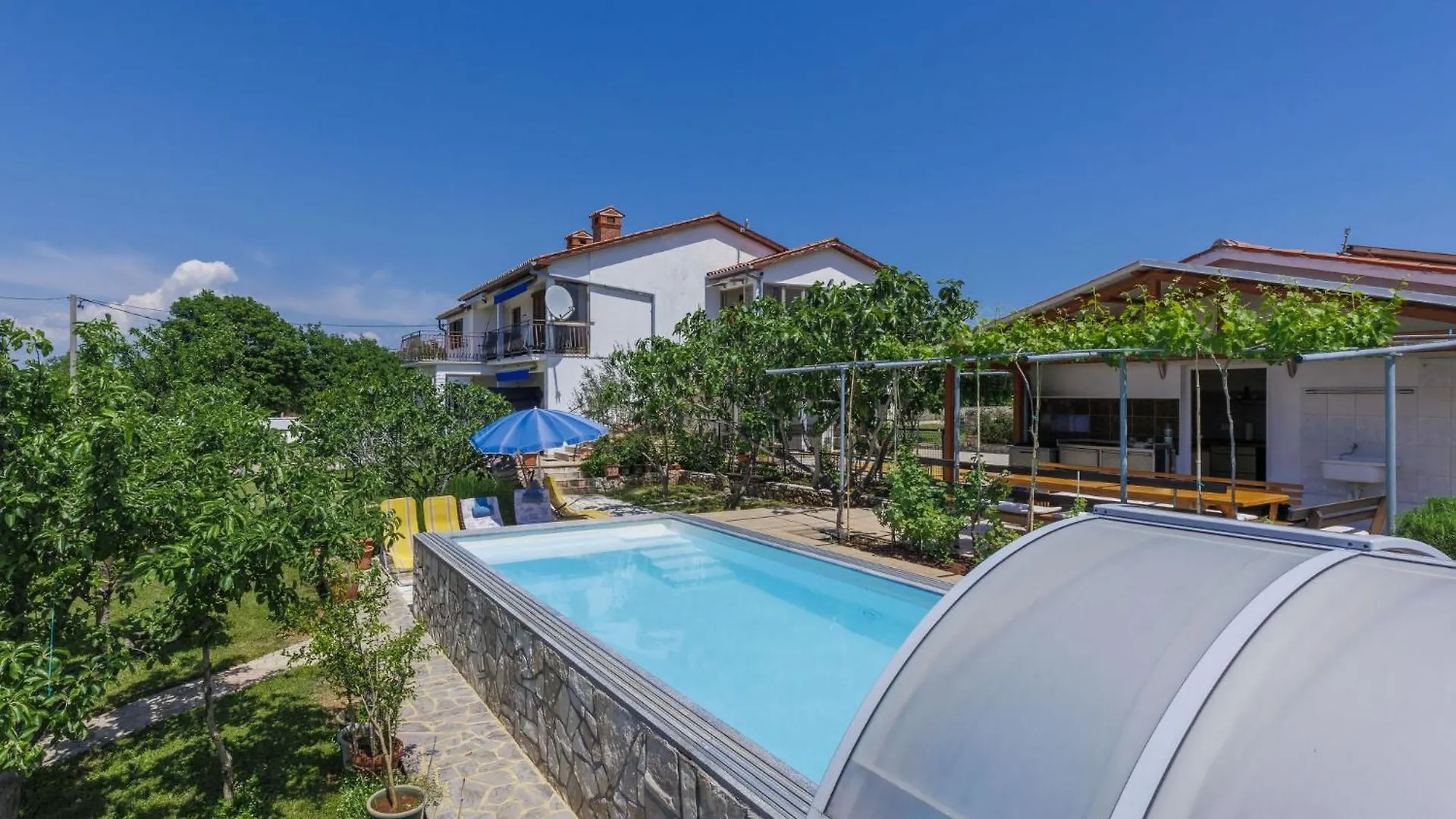 Apartment Laura - Lbn422 By Interhome Labin